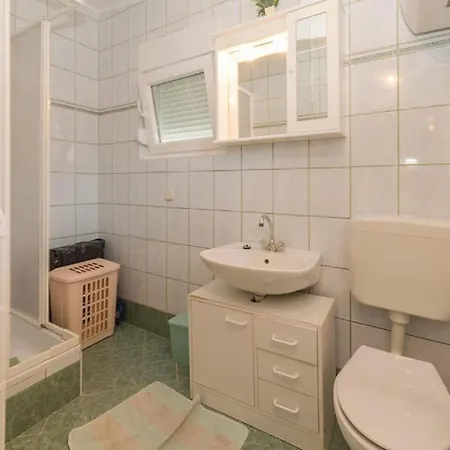 Charming Dokoza - Two Bedroom With Terrace *