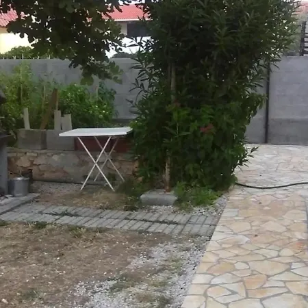 Charming Dokoza - Two Bedroom With Terrace Lägenhet