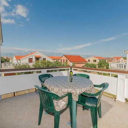 Charming Dokoza - Two Bedroom With Terrace アパート *