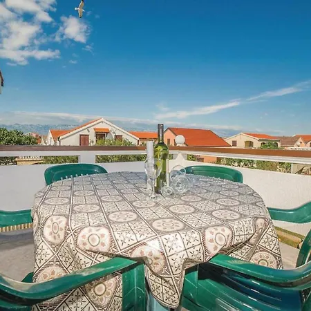Charming Dokoza - Two Bedroom With Terrace *