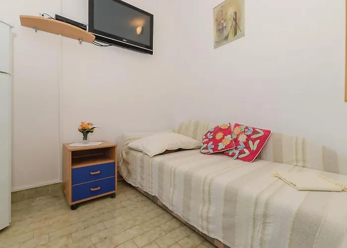 Charming Dokoza - Two Bedroom With Terrace * Vir