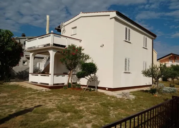 Charming Dokoza - Two Bedroom With Terrace Vir